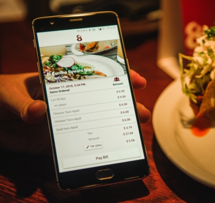 App8 - The solution that enables restaurant and bar guests to pay from their phones without waiting for the bill or the machine